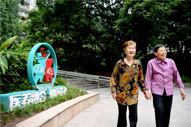 �����^�����~����^�B������_��^�B�������OӋ�b��